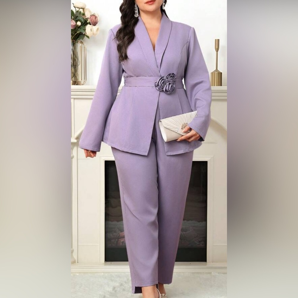 Elegant Lavender Women's Suit Set - Picture 10 of 10